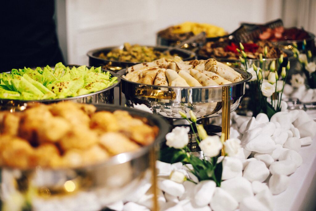 Why the Growing Popularity of Catering Boxes?