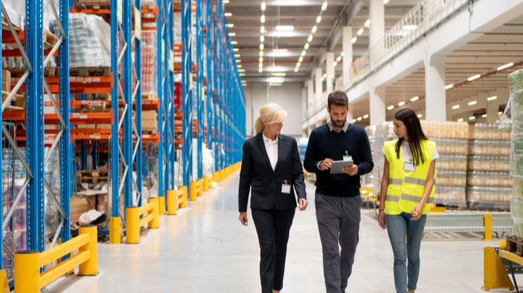 Effective Strategies for Training Employees in Warehouse Management