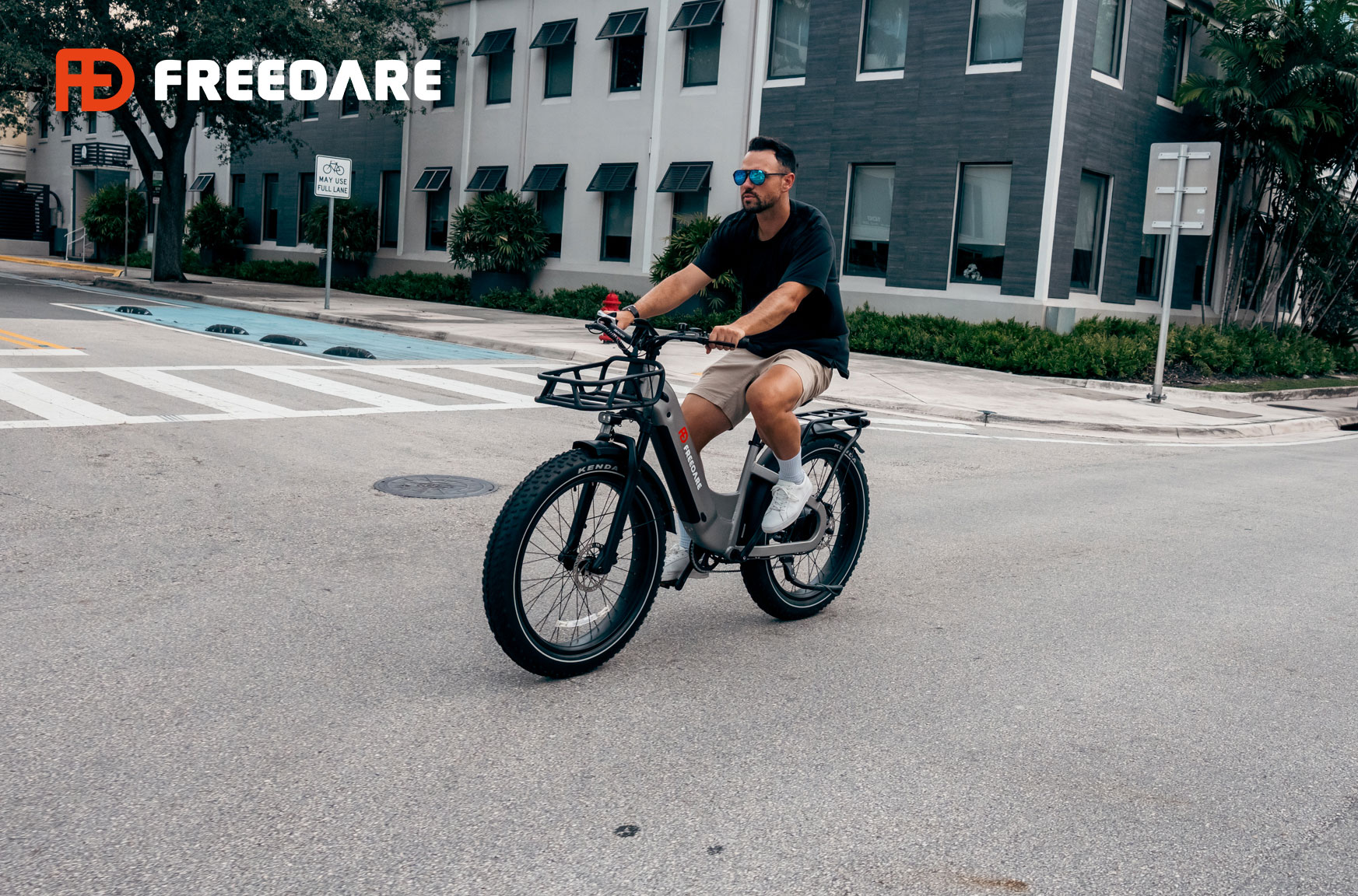 Commuter’s Delight: Top 15 E-Bikes for City Slickers