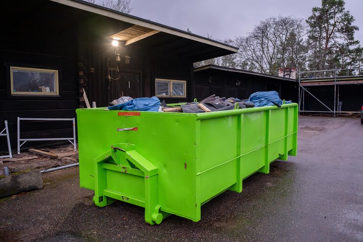 How Residential Dumpster Rental Simplifies Home Cleanups and Renovations