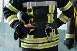 http://How%20to%20Choose%20the%20Best%20Radio%20Strap%20and%20Holster%20for%20Maximum%20Comfort%20and%20Durability