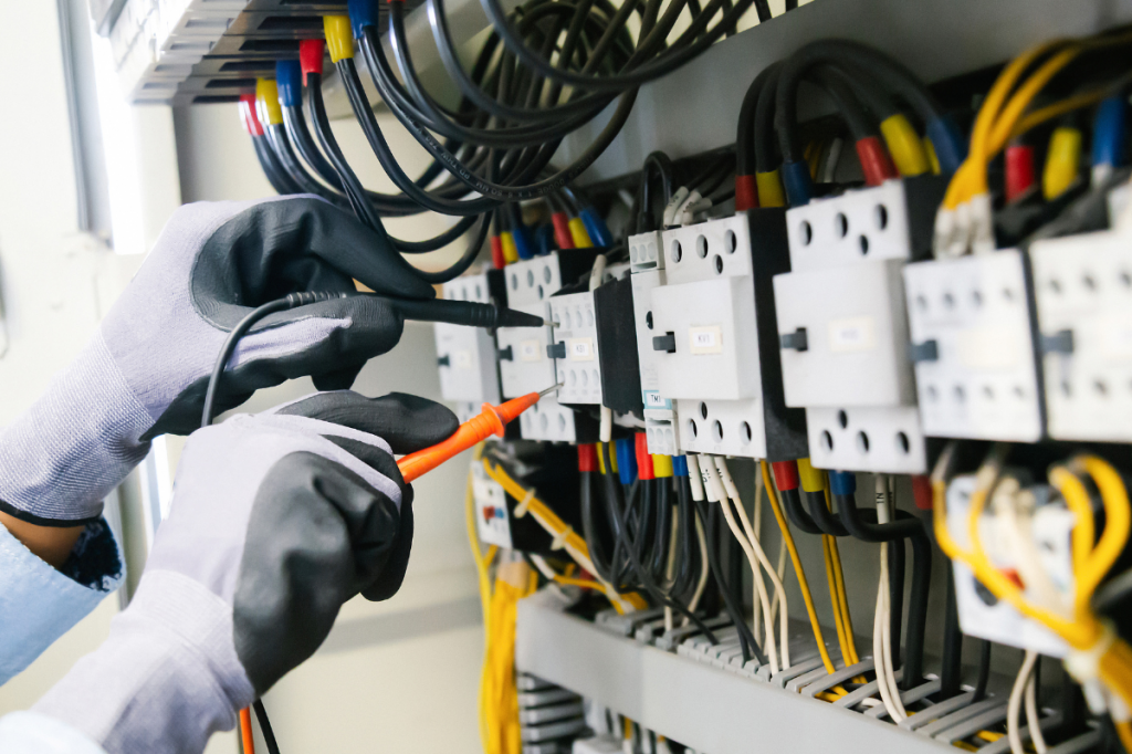 Signs Your Home Needs an Electrical Inspection and When to Call an Electrician