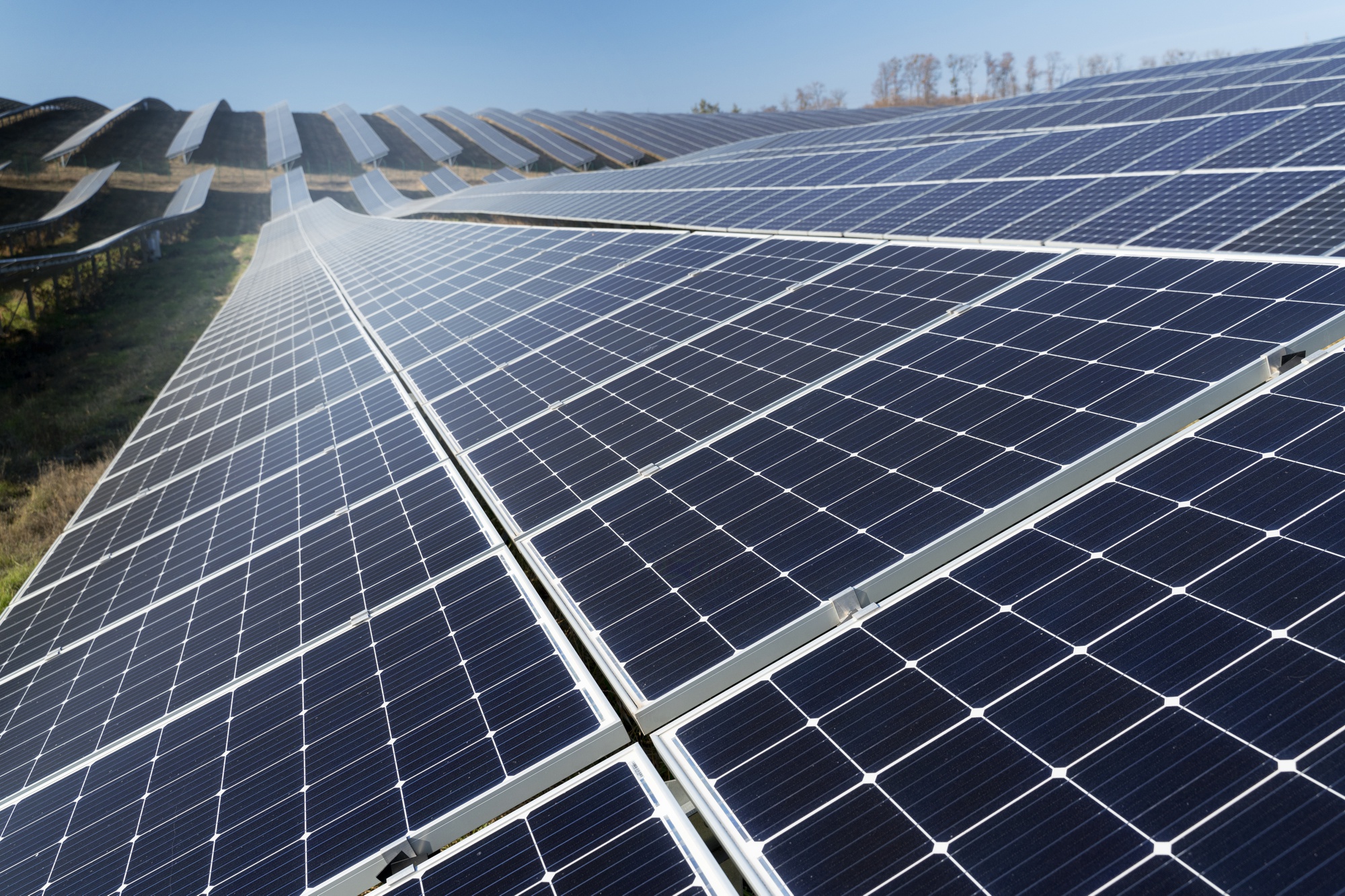 Solar Panel Output Comparison in High Altitude Regions