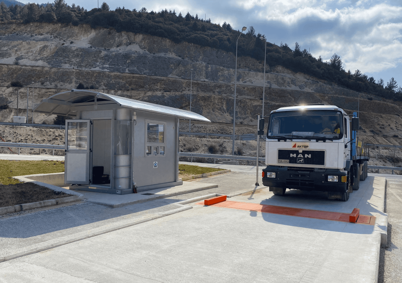 Why Single Axle Weighbridges Are Essential for Accurate Vehicle Weighing
