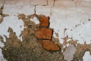 http://Why%20Gutter%20Repair%20Is%20Essential%20for%20Homeowners%20in%20Milwaukee