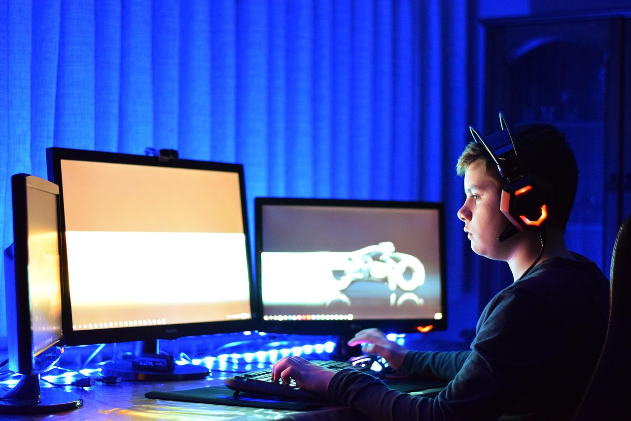 Online World Severedbytes: Navigating the Digital Frontier in 2025