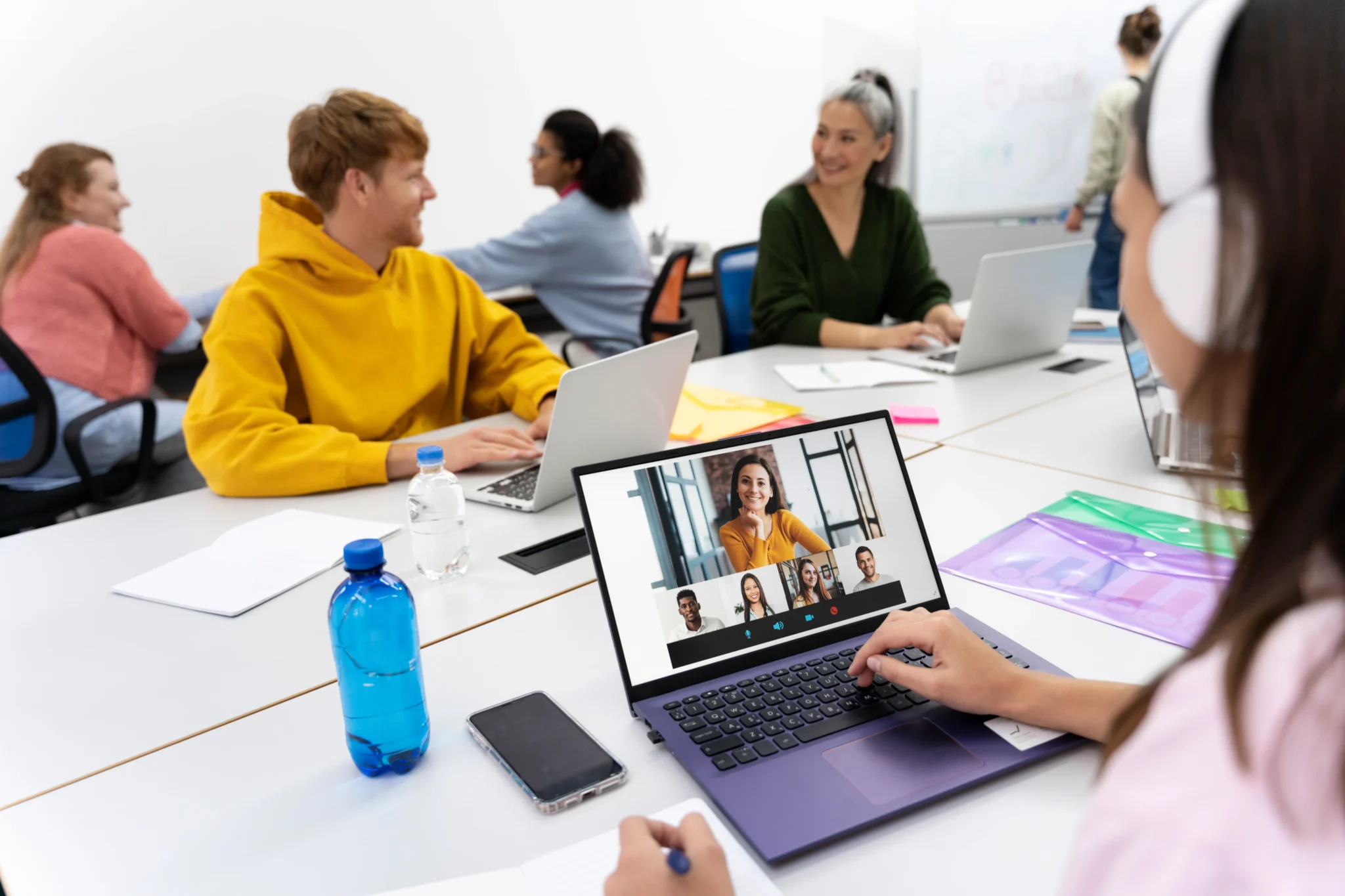 AI Community Groups Power Businesses More Than Online Classes