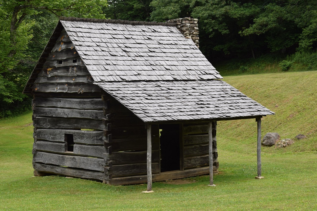 high tech log cabin: Blending Tradition with Modern Innovation