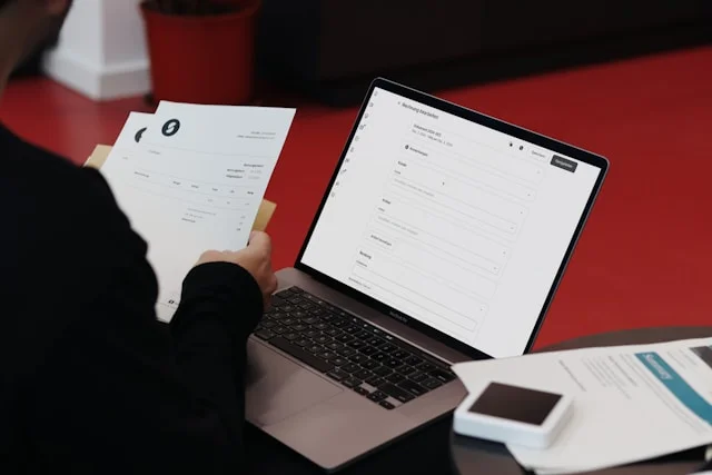 How Employee Directory Software and SharePoint Organization Chart Improve Team Visibility