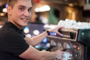 http://How%20Technology%20Powers%20Sweet%20Robo’s%20Next-Generation%20Vending%20Machines
