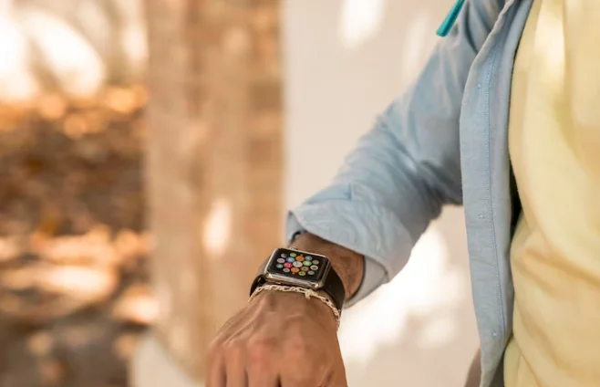 Why Smartwatches for Men Are Becoming a Must-Have Accessory in 2025