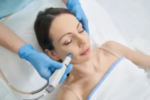 http://Why%20beauty%20salons%20use%20Hydrodermabrasion%20facial%20machines