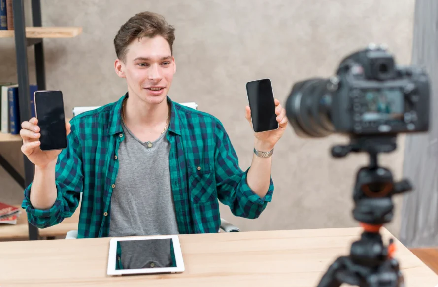 Vlogging Camera vs Smartphone: What Creators Need to Know