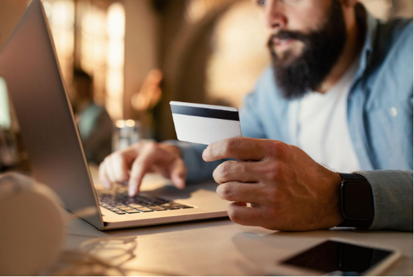 Retail Banking Solutions: A Roadmap for Community Banks to Scale Securely