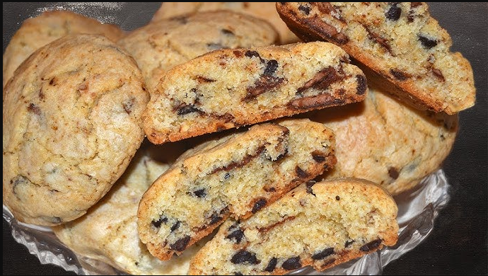 Бисквита с парченца шоколад: A Complete Guide to This Irresistible Dessert