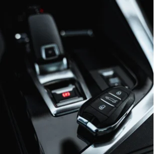 How car history checks influence vehicle valuation and negotiation