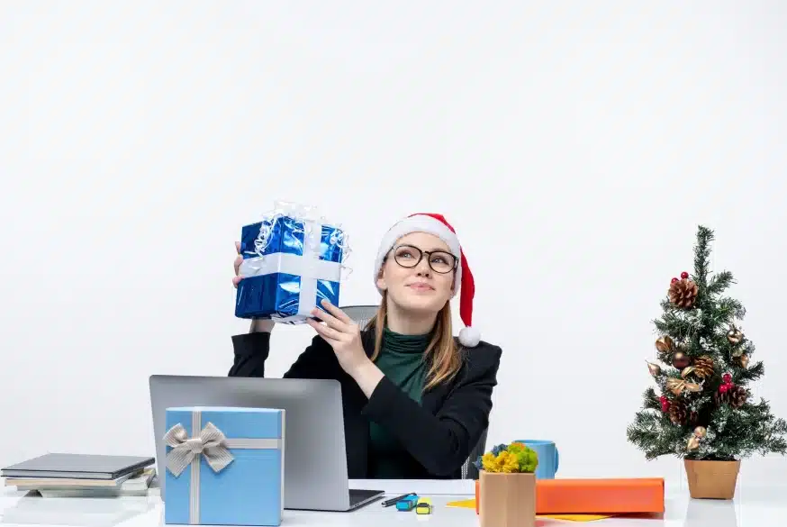 Budget-Friendly New Year Gifts For Office Staff: Practical And Premium Options
