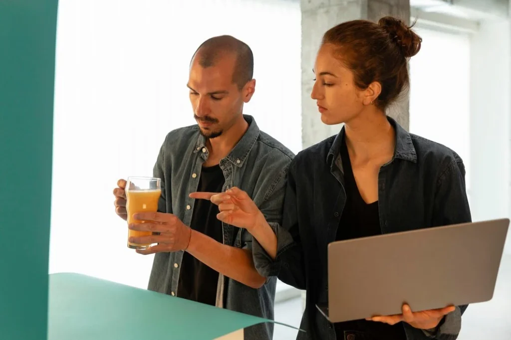 How CPG Staffing Agencies Help Food & Beverage Brands Reduce High Employee Turnover