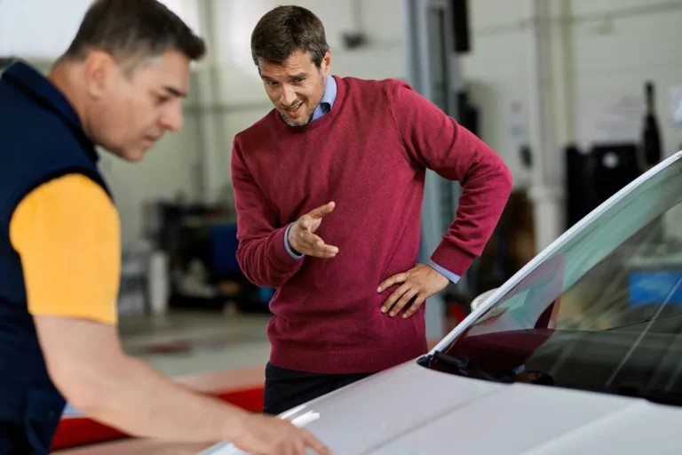 What to Know Before Replacing a Damaged Windshield